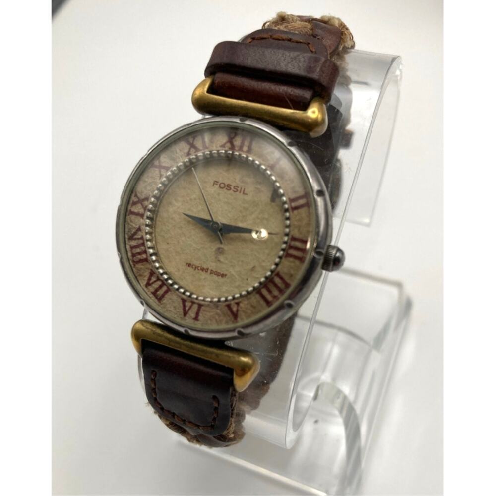 Rare VTG Fossil EC-6839 Watch 30mm - Fresh Battery - WR - Recycled Paper - Picture 3 of 14